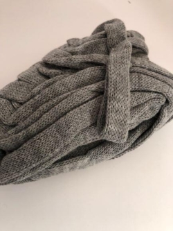 Tubestrik, grå 1,5 cm. 1 meter