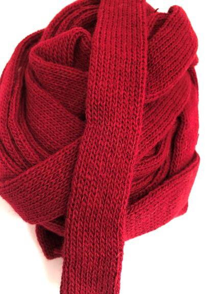 Tubestrik, vinrød 2 cm. 1 mete