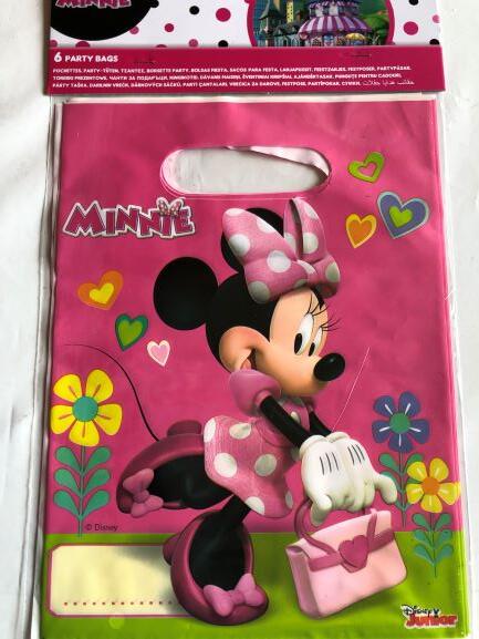 Minnie Mouse Party Pose